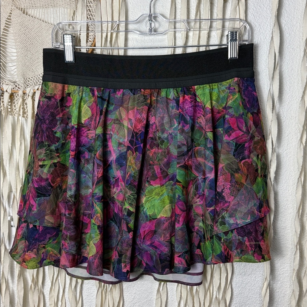 Lululemon Court Rival High Riise Skirt size 10Long in Vivid Floral Tone Multi - Picture 4 of 13